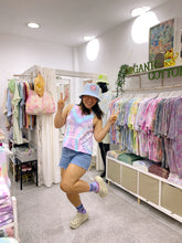 Load image into Gallery viewer, ROCK CANDY - Sleeveless Crop Top