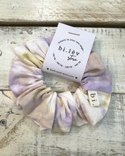 Load image into Gallery viewer, PRISM COTTON tie-dye scrunchie