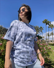 Load image into Gallery viewer, Black tie-dye GOTS organic cotton t-shirt for him and for her. Unisex collection.