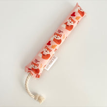 Load image into Gallery viewer, PEACH FOX Cat Kicker