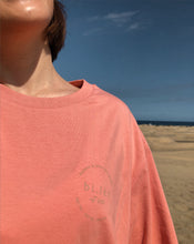 Load image into Gallery viewer, Rose clay oversized organic cotton basic t-shirt. Sustainable brand. Unisex. Genderless.