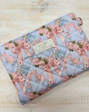 Load image into Gallery viewer, BLUE BOWS &amp; FLOWERS FLAT padded handmade pouch
