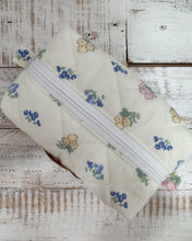 Load image into Gallery viewer, FLOWER GARDEN padded handmade pouch
