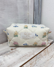 Load image into Gallery viewer, FLOWER GARDEN padded handmade pouch
