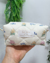 Load image into Gallery viewer, FLOWER GARDEN padded handmade pouch
