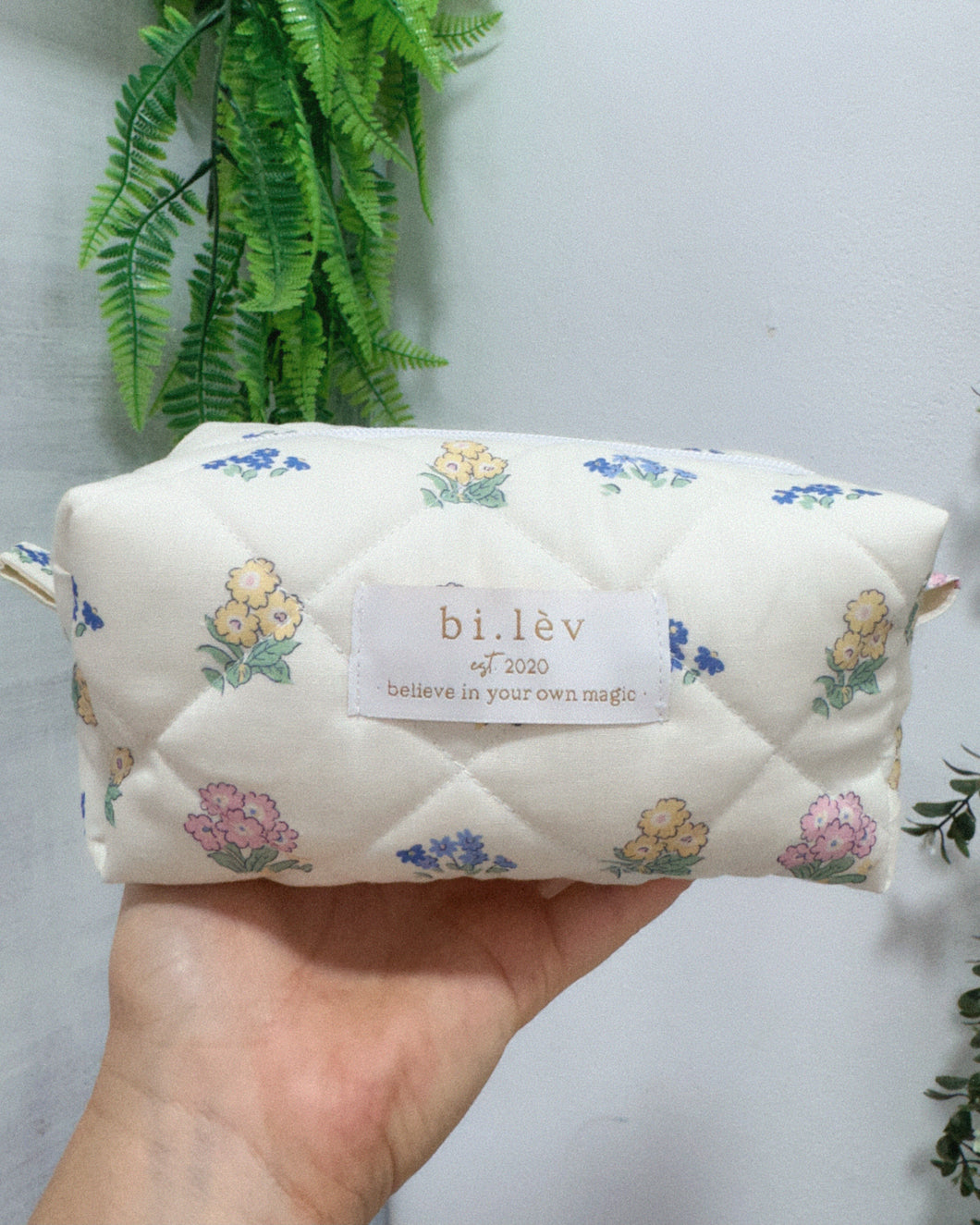 FLOWER GARDEN padded handmade pouch