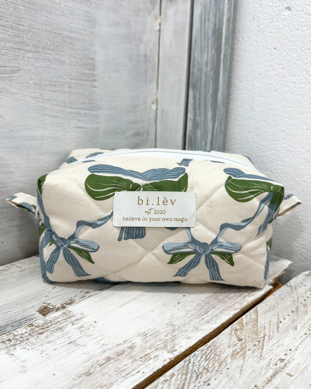BLUE GREEN BOW padded handmade pouch