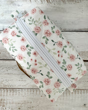 Load image into Gallery viewer, ROSE padded handmade pouch
