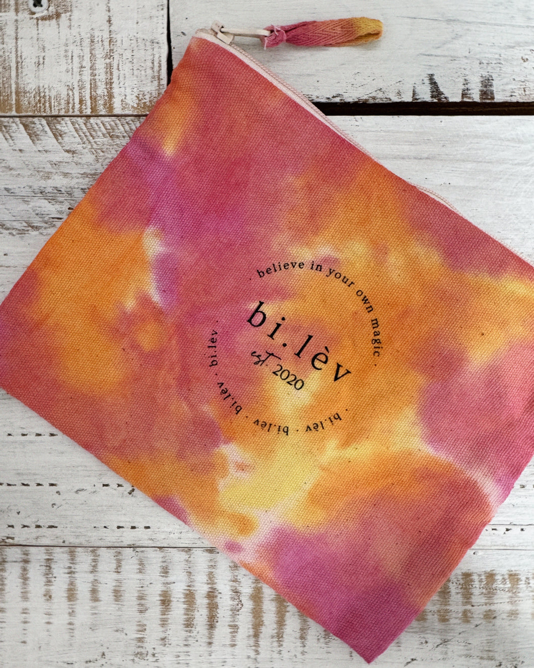 STRAWBERRY CITRUS INTENSE tie-dye pouch