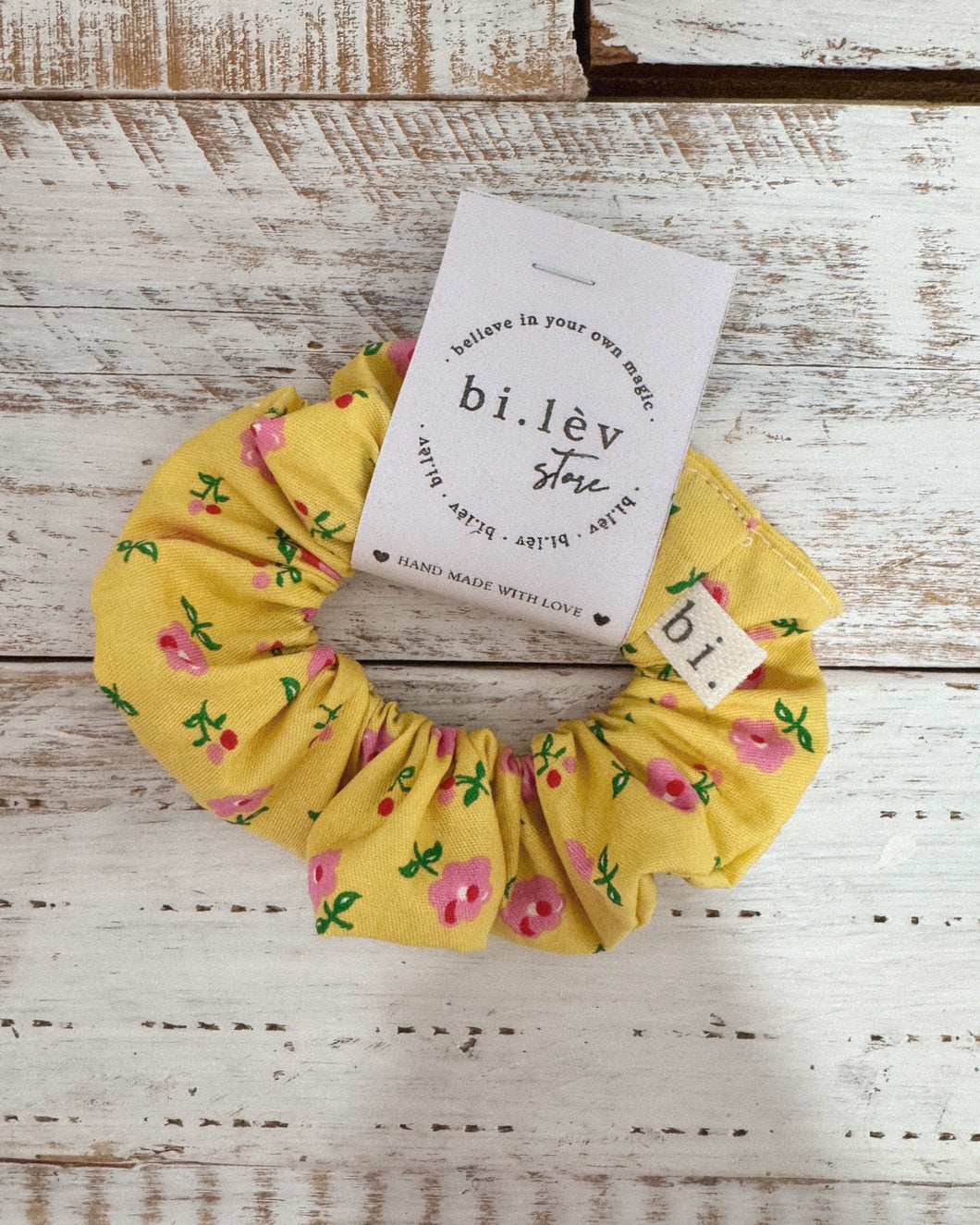 YELLOW DAISIES Scrunchie