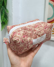 Load image into Gallery viewer, PAISLEY padded handmade pouch
