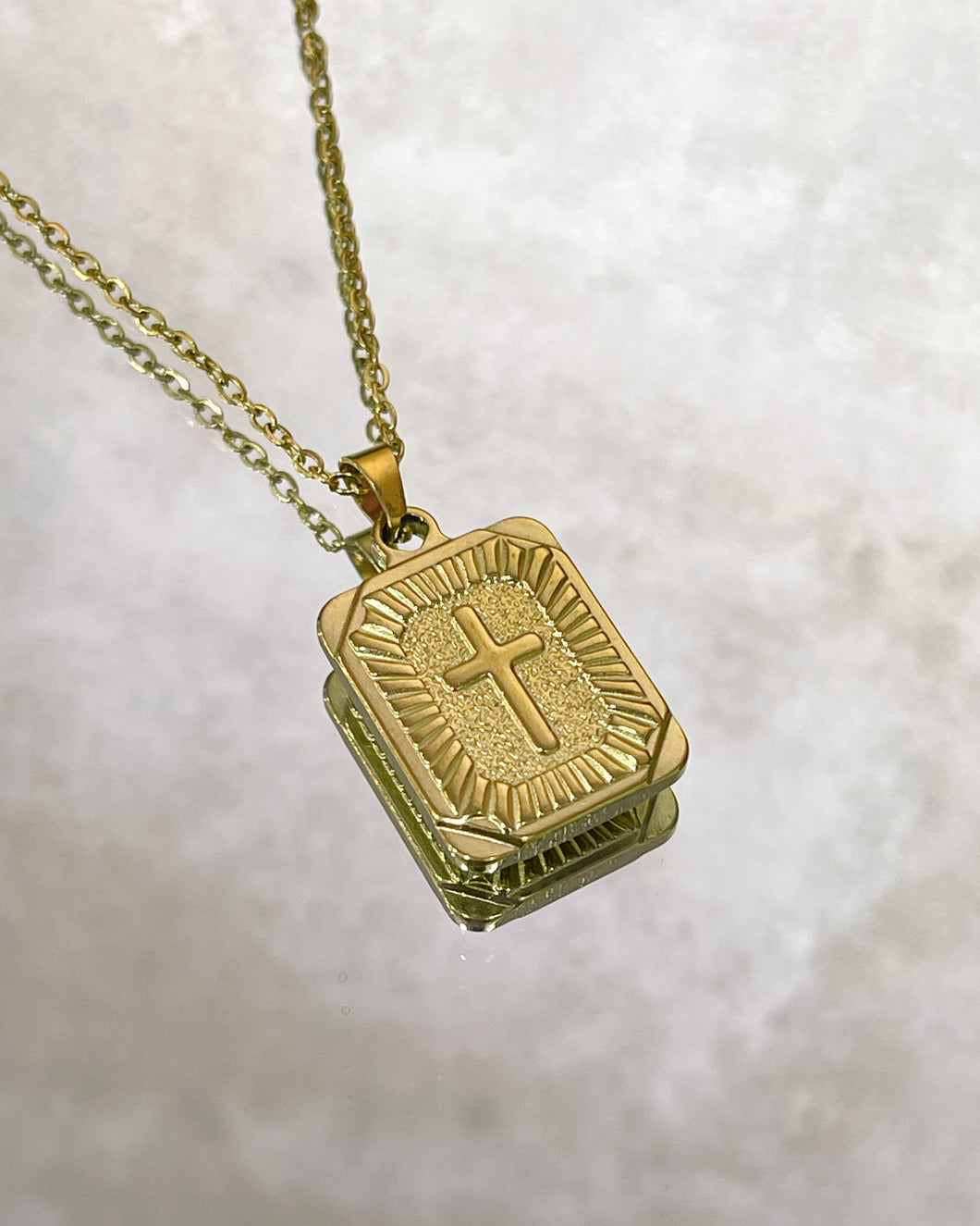 FRAME CROSS necklace
