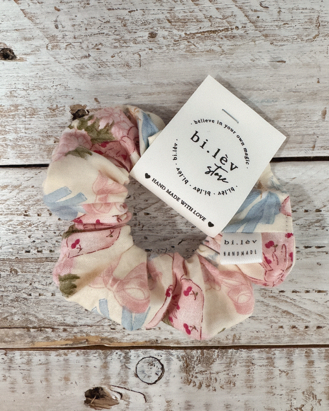 PINK BOWS & FLOWERS Scrunchie