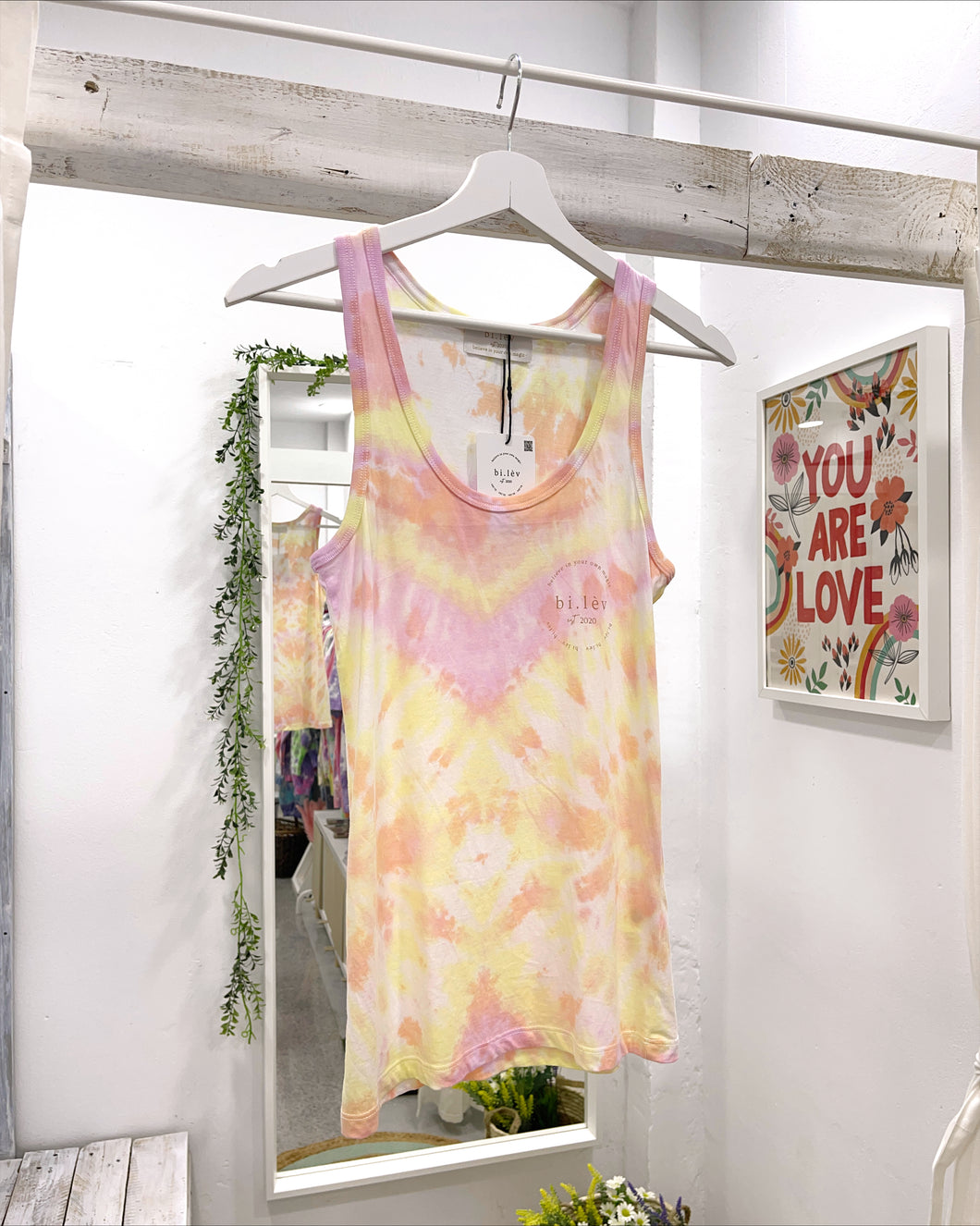 AURA - Sleeveless Organic Cotton Top