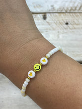 Load image into Gallery viewer, SMILE beads bracelet
