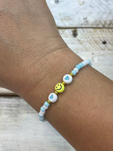 Load image into Gallery viewer, SMILE beads bracelet
