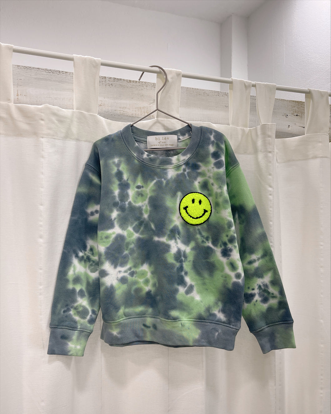 KIDS BLACK GREEN tie-dye sweatshirt – store